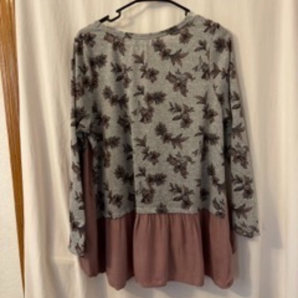 Living Doll Floral Blouse; XL